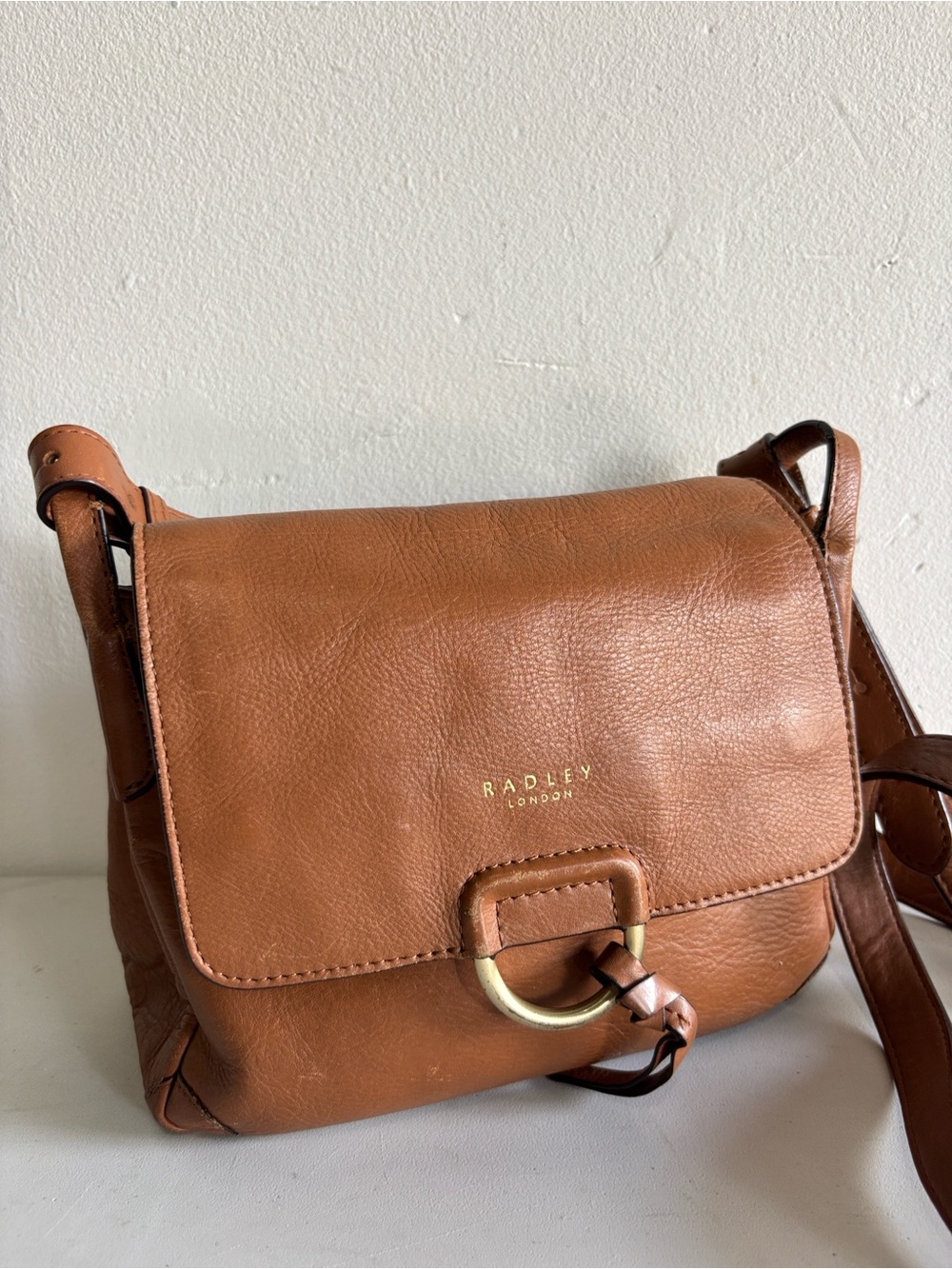 Radley London Lambeth Mews Tan Leather Crossbody Bag - Picture 3 of 8